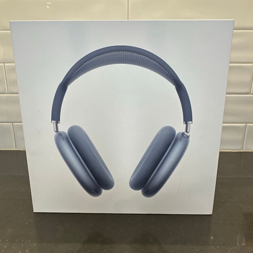 AirPods Max Box - Picture 7 of 7